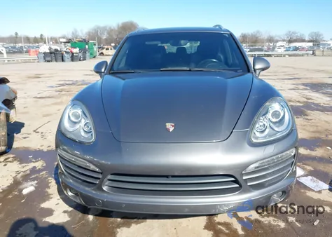 2012 Porsche Cayenne z USA, uszkodzony, nr VIN WP1AA2A24CLA02137